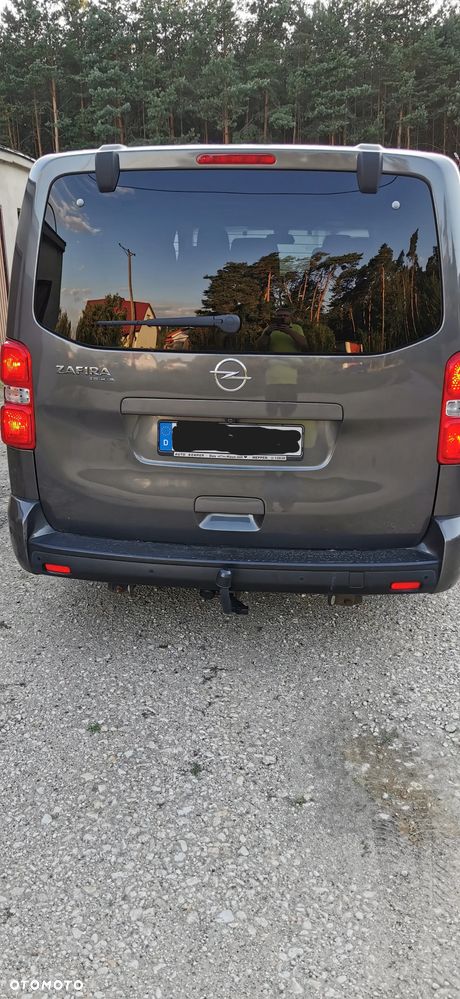 Opel Vivaro - 11