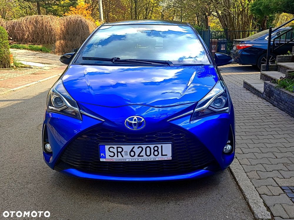 Toyota Yaris Hybrid 100 Selection Platinum - 6
