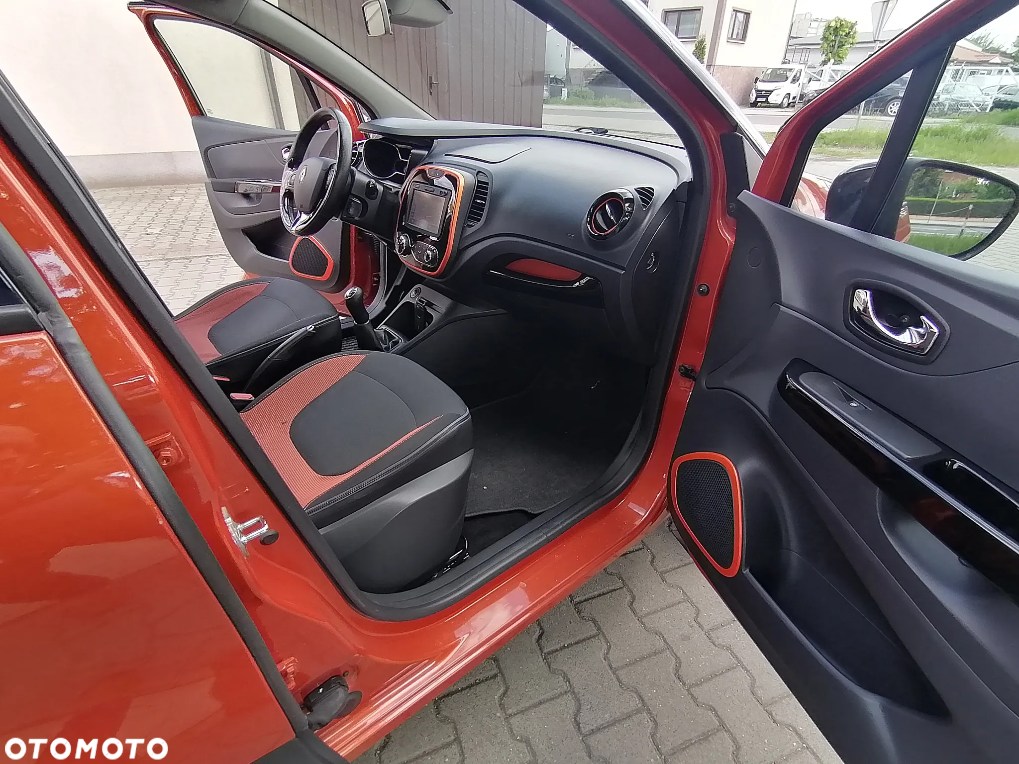 Renault Captur (ENERGY) TCe 90 INTENS - 32