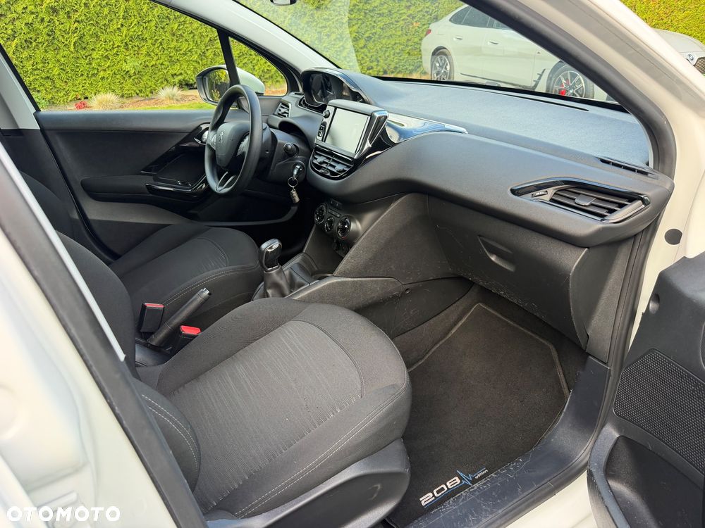 Peugeot 208 1.6 BlueHDi Active - 11