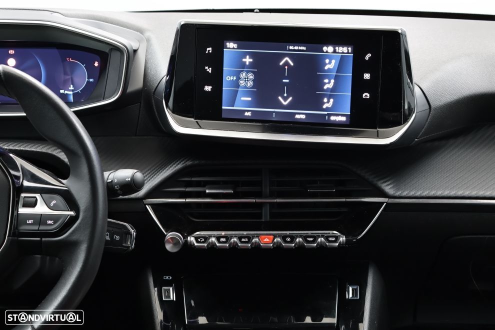 Peugeot 208 1.2 PureTech Active Pack - 18