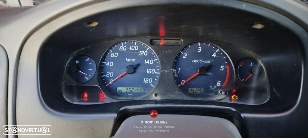Nissan Pick Up 2.5 TD CD - 7