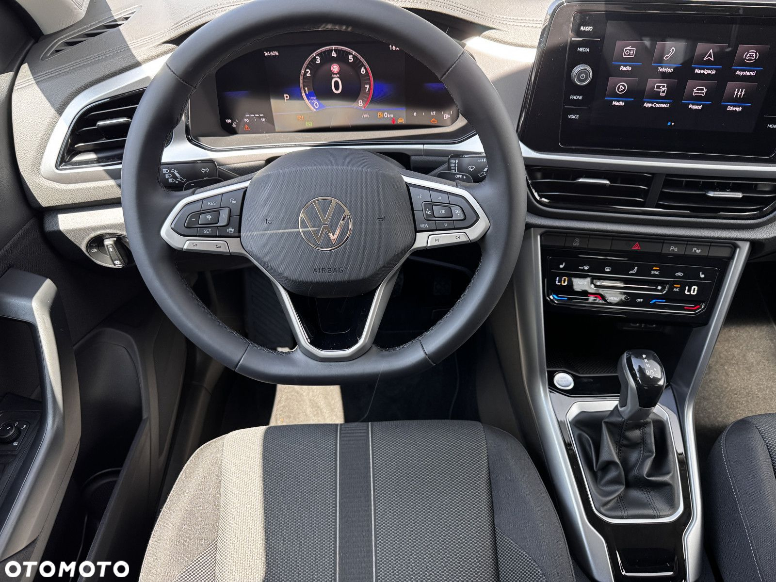 Volkswagen T-Roc 1.5 TSI Life DSG - 12