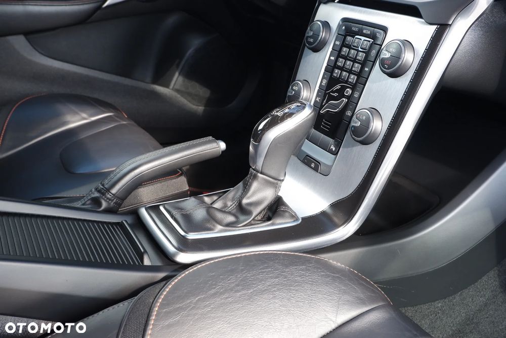 Volvo V40 D2 Powershift Ocean Race - 6