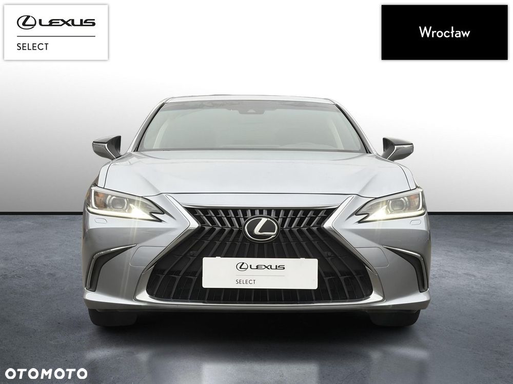 Lexus ES 300h Business Edition - 8