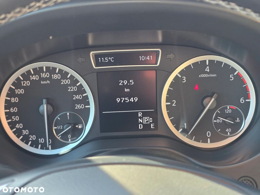 Infiniti Q30 2.2d Premium Tech 7DCT - 34