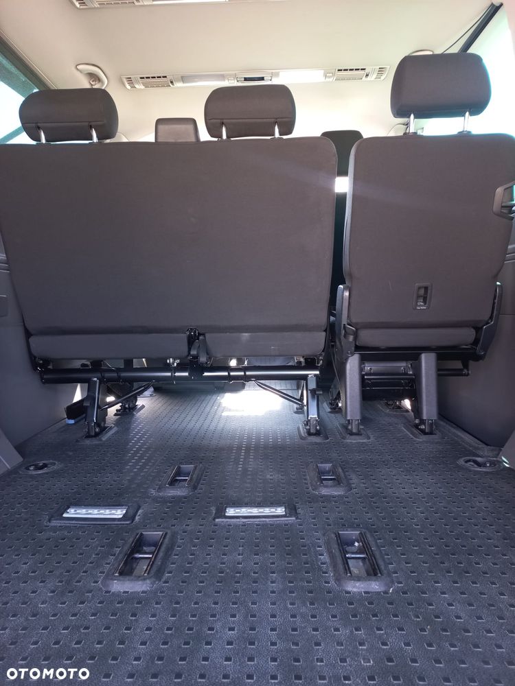 Volkswagen Caravelle 2.0 TDI L2 Comfortline - 14