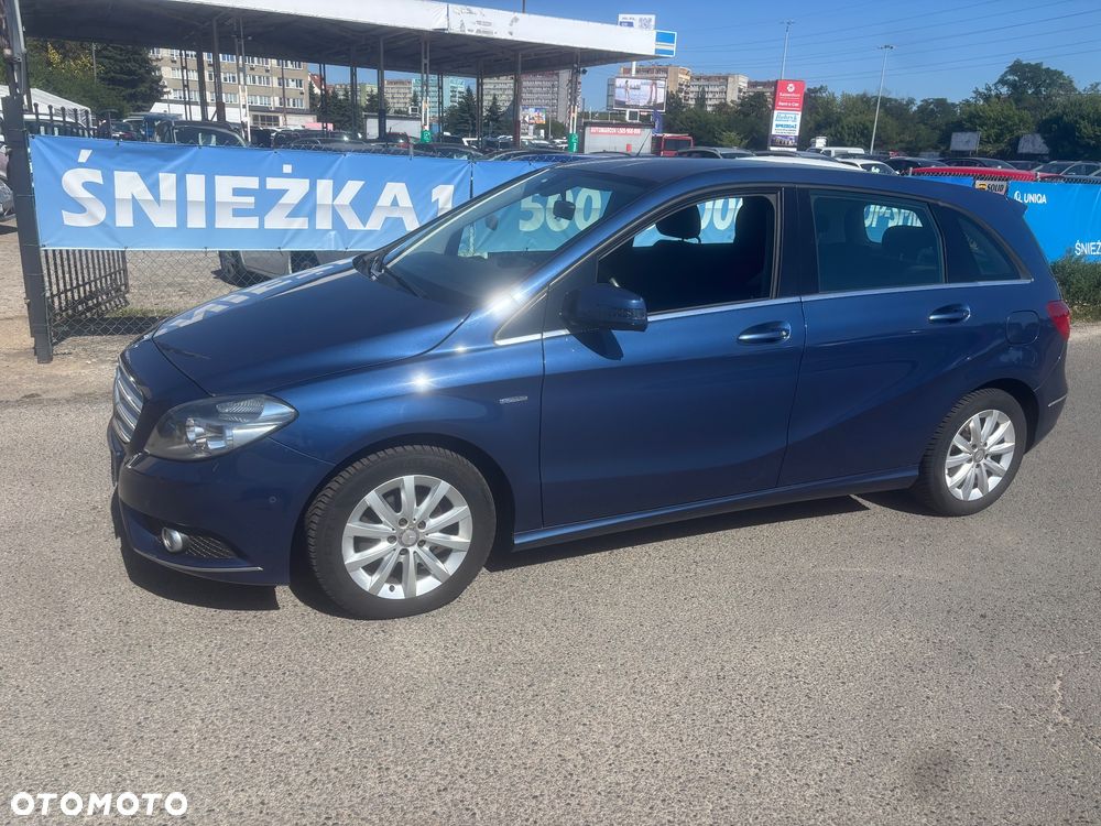 Mercedes-Benz Klasa B 180 (BlueEFFICIENCY) - 18