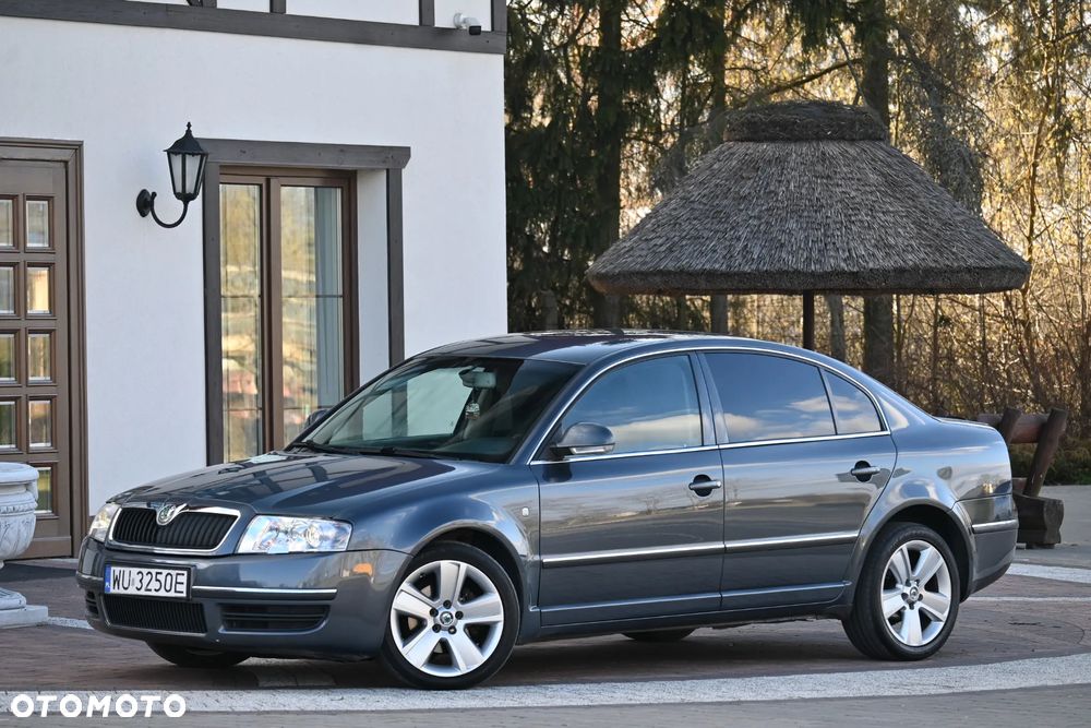 Skoda Superb 2.0 TDI DPF Prestige - 1
