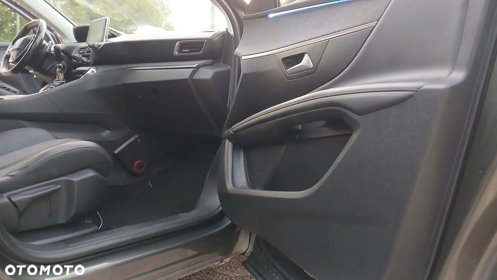 Peugeot 3008 BlueHDi 120 Stop & Start EAT6 Allure - 26