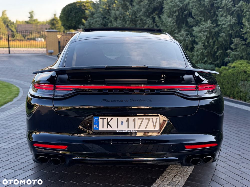 Porsche Panamera Turbo S - 7