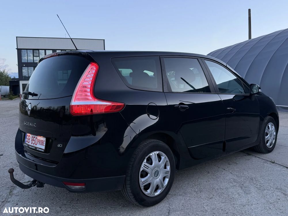 Renault Grand Scenic 2012 photo 5