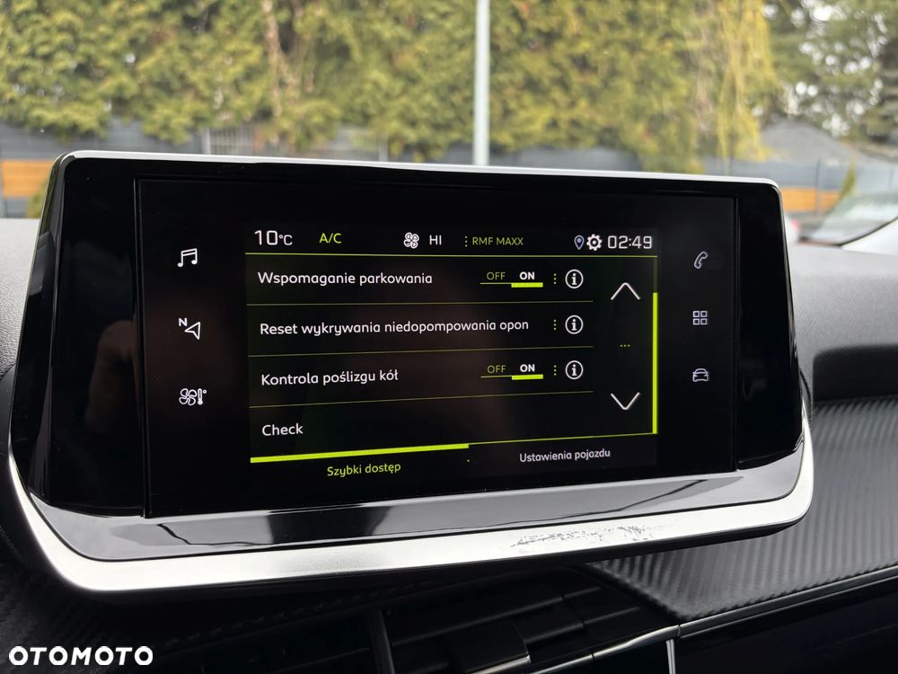 Peugeot 2008 1.5 BlueHDi Allure Pack S&S EAT8 - 29