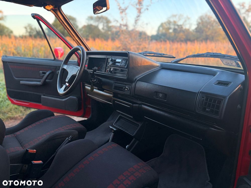 Volkswagen Golf - 11