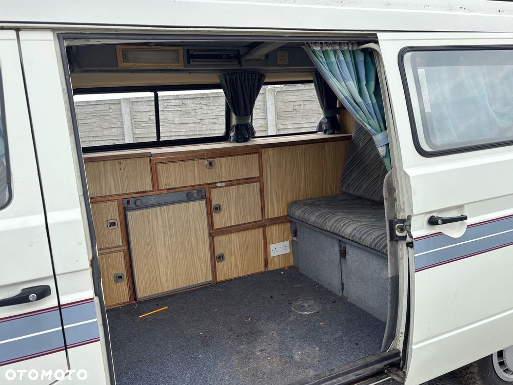 Volkswagen Transporter - 14