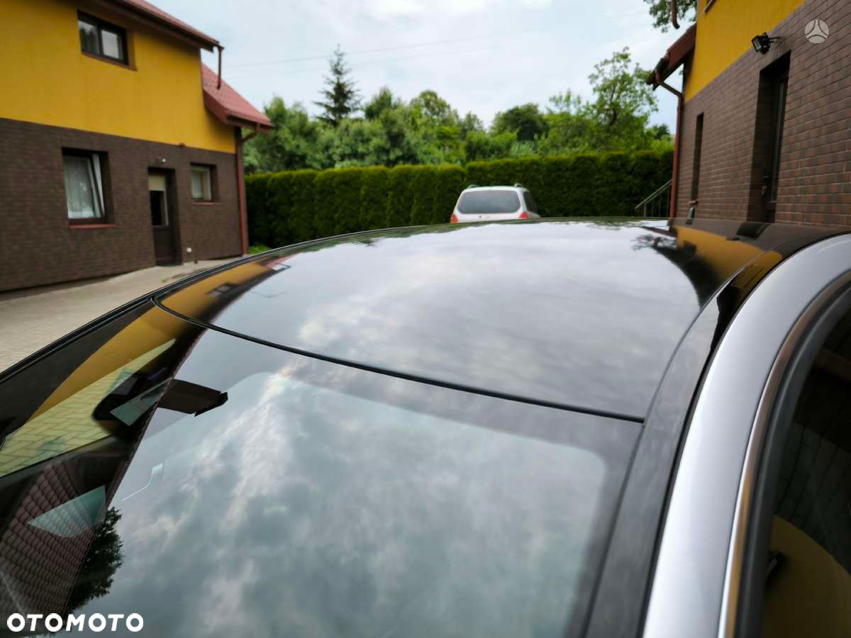 Mercedes-Benz Klasa C 180 Coupe BlueEFFICIENCY 7G-TRONIC Edition 1 - 24