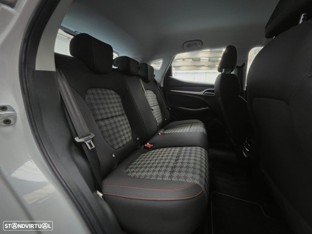 MG ZS EV 50.3 kWh Comfort — fotografia 13