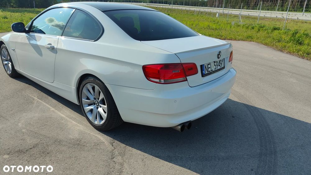 BMW Seria 3 320i Edition Exclusive - 8