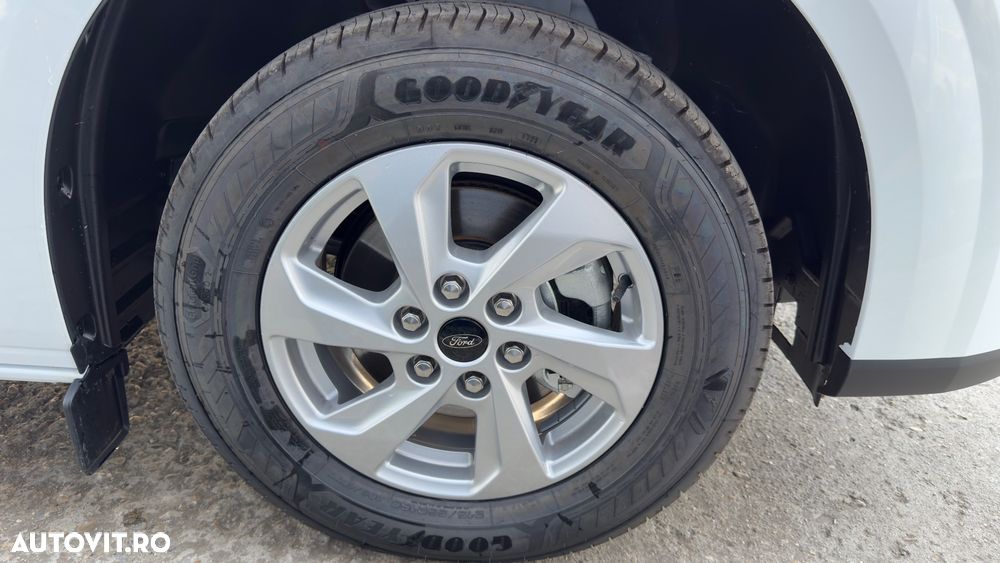 Ford Transit Custom - 13