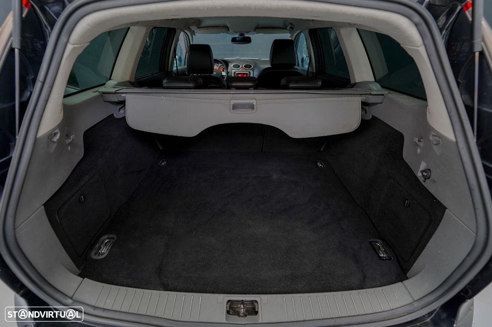 Ford Focus SW 1.6 TDCi Titanium - 19