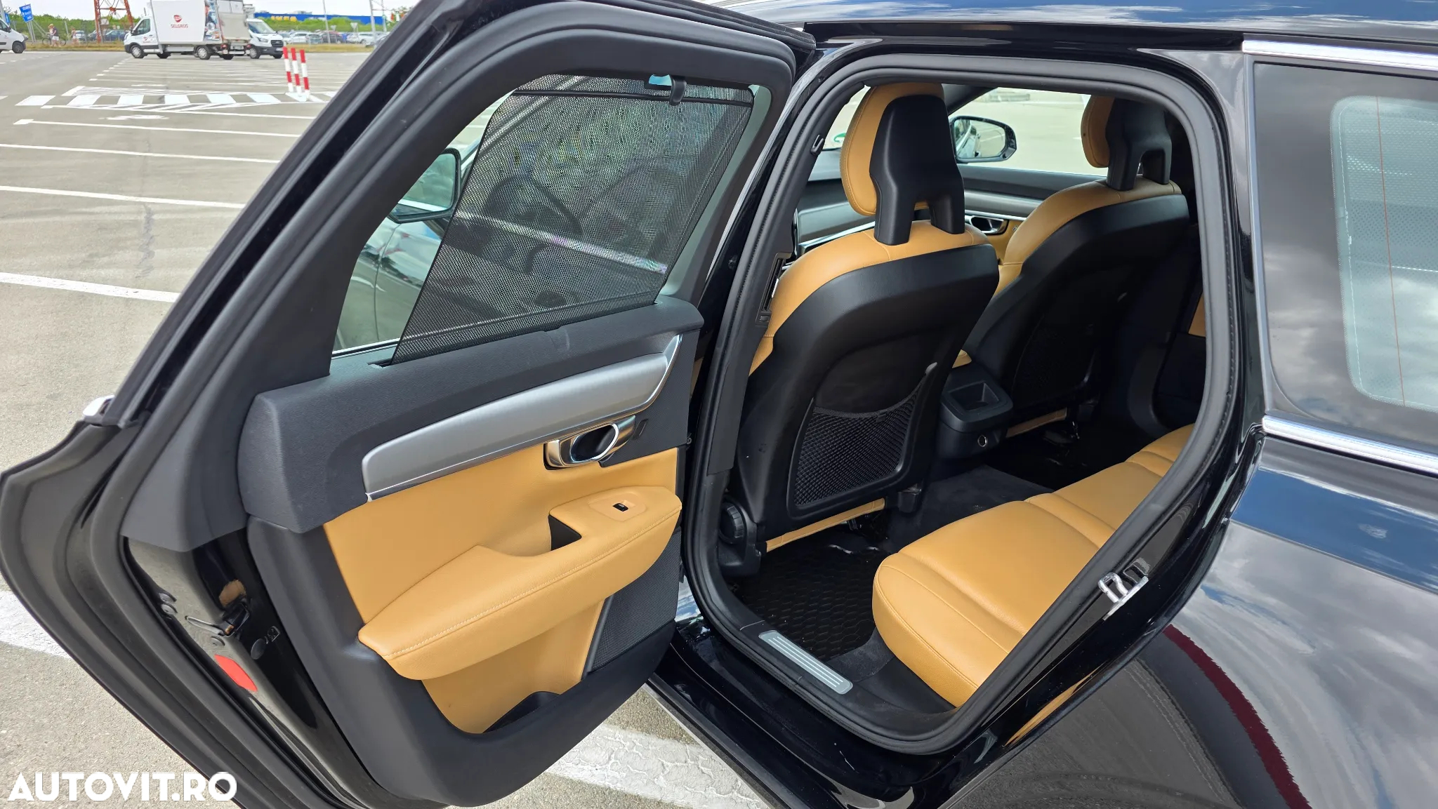 Volvo V90 D4 Geartronic Momentum Pro - 17