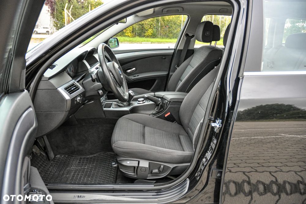 BMW Seria 5 520d Touring - 7