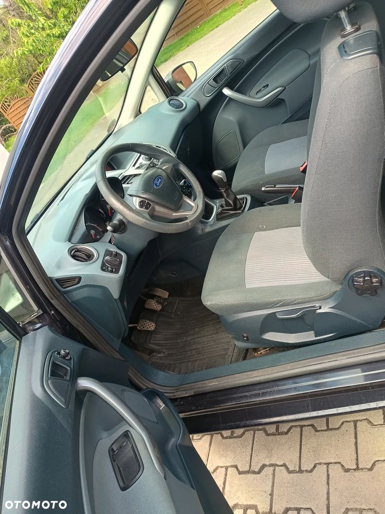 Ford Fiesta - 13