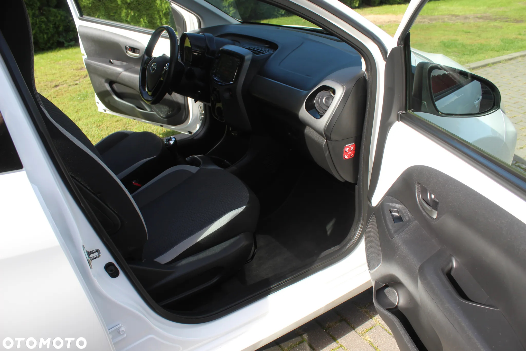 Toyota Aygo 1.0 VVT-i Color Edition - 21