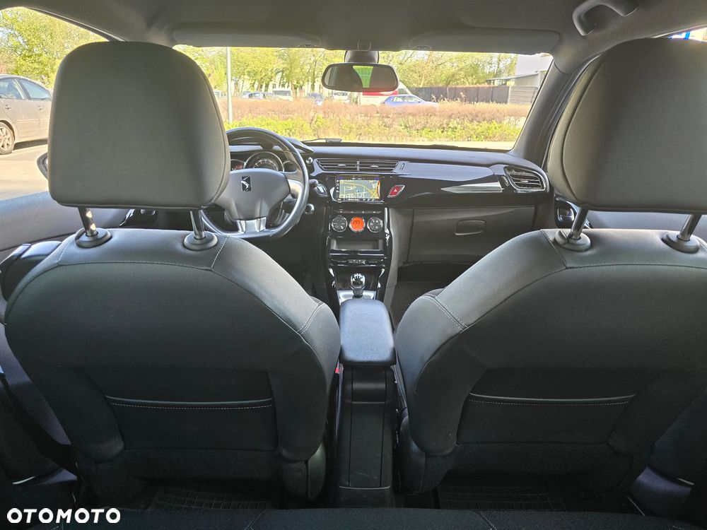 DS Automobiles DS 3 ver-bluehdi-100-sochic - 18