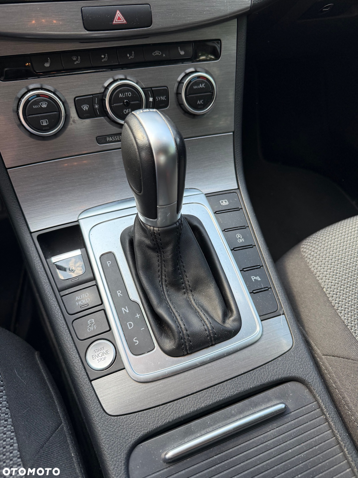 Volkswagen Passat 2.0 TDI Comfortline DSG - 8