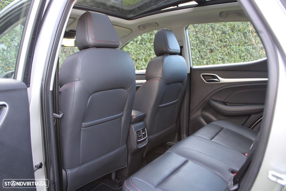 MG ZS EV 72.6 kWh Luxury - 8