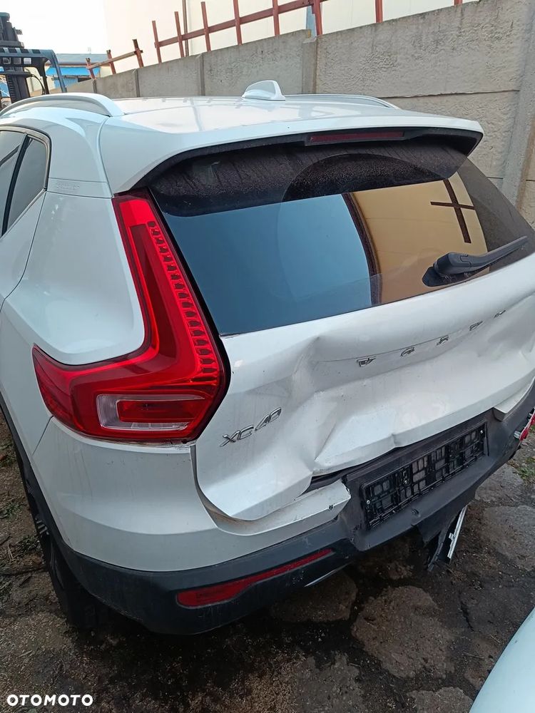 Volvo XC 40 T4 - 12