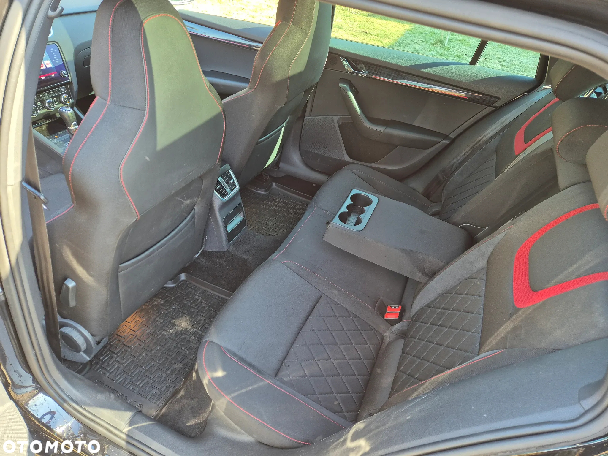Skoda Octavia 2.0 TDI 4x4 RS DSG - 8
