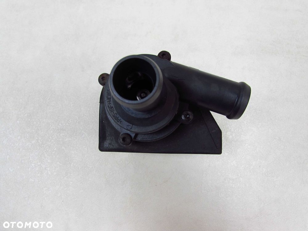 VOLVO C30 S40 V50 S60 II V60 XC 1.6 D2 2.0 10- POMPA PLYNU DODATKOWA OBIEGU 703715000 - 6