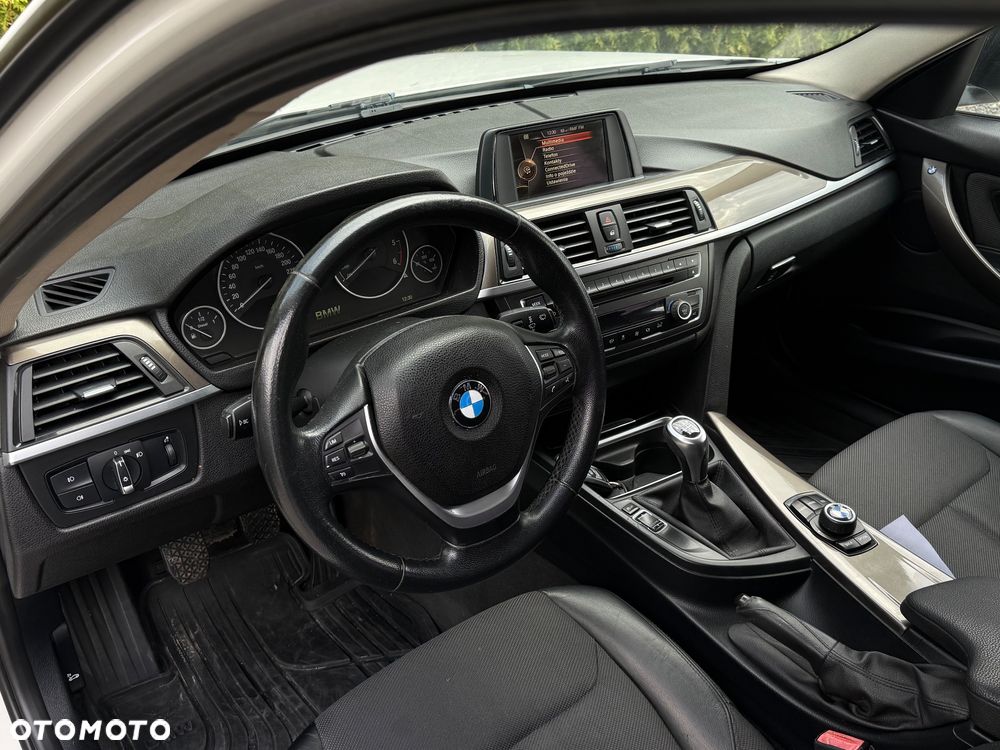 BMW Seria 3 318d Modern Line - 5