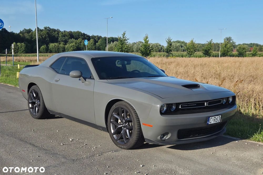 Dodge Challenger - 2
