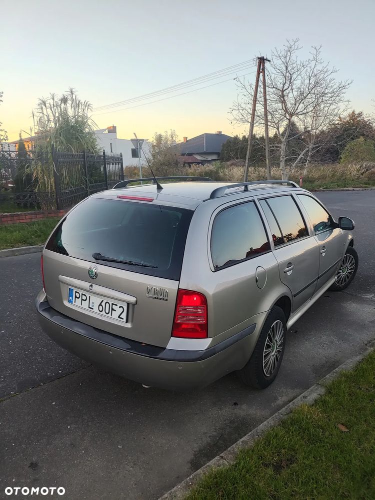 Skoda Octavia 1.9 TDI Tour - 10