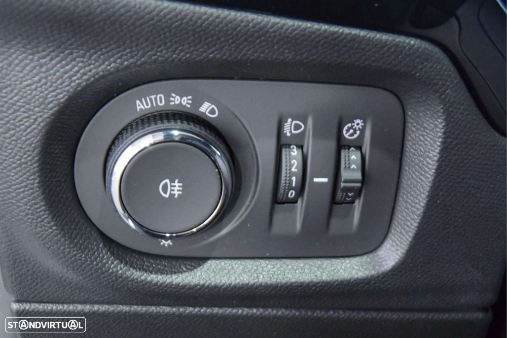 Opel Corsa 1.2 T GS - 10