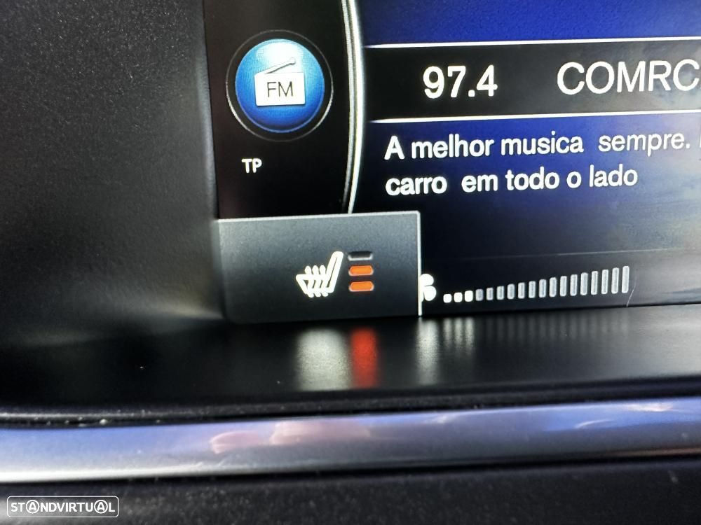 Volvo V40 2.0 D2 R-Design - 26