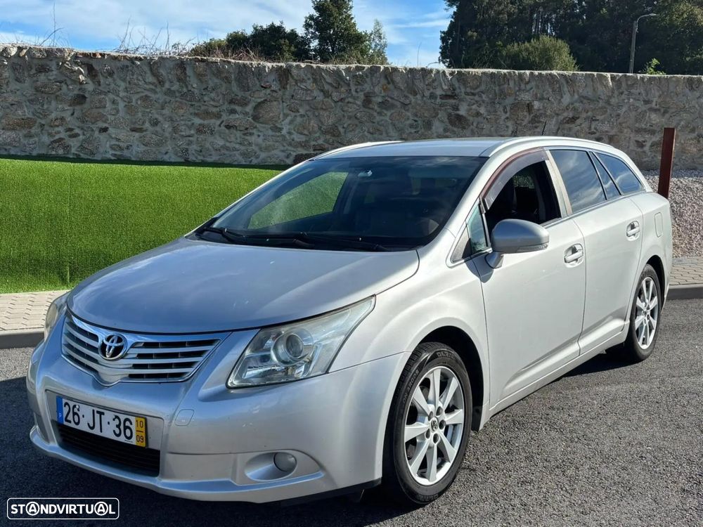 Toyota Avensis SD 2.0 D-4D - 1
