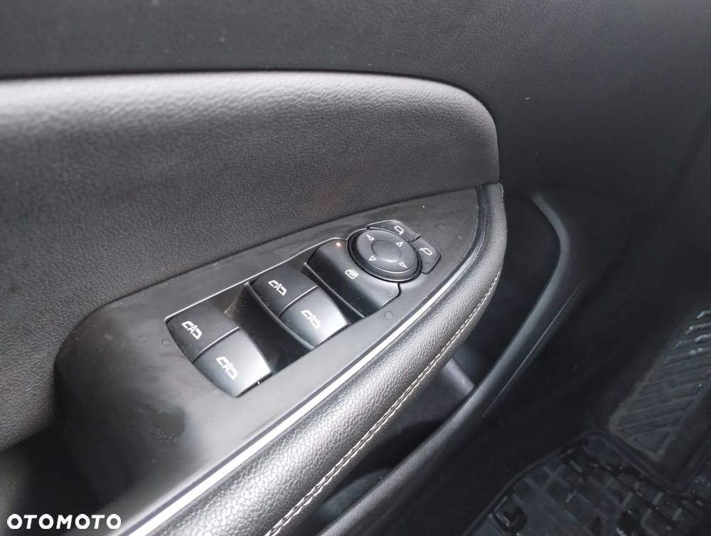 Opel Insignia 1.6 CDTI Innovation S&S Eco - 26