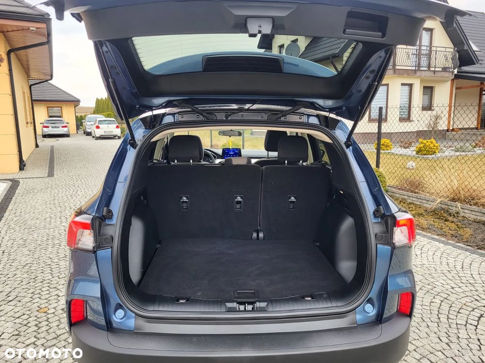 Ford Kuga - 32