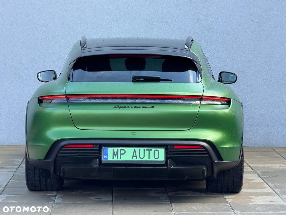Porsche Taycan - 5