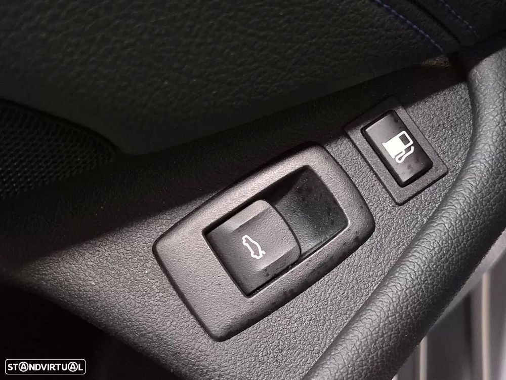 BMW 530 e Pack Desportivo M - 21