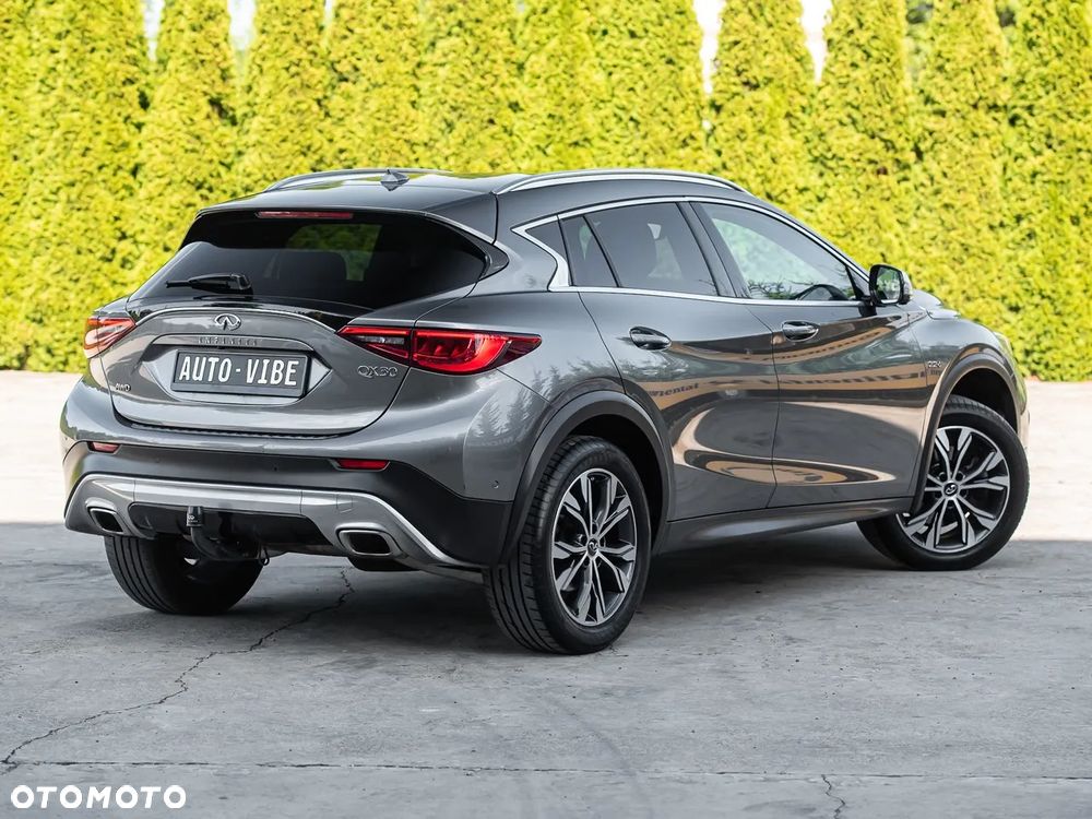 Infiniti QX30 2.2d DCT AWD Luxe Tech - 14