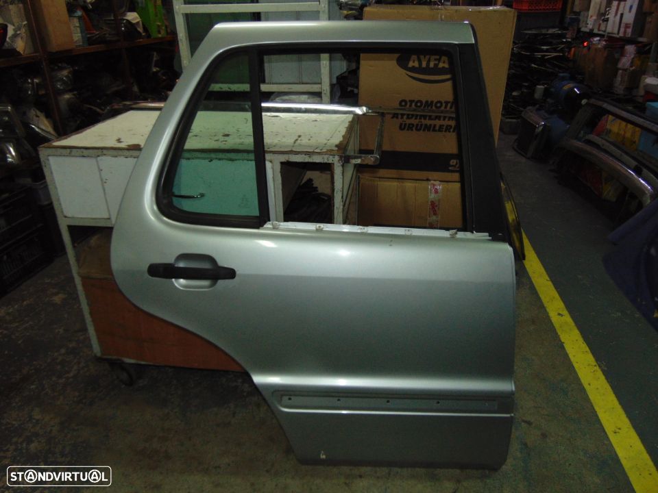 Mercedes jipe ml w163 portas de trás - 1