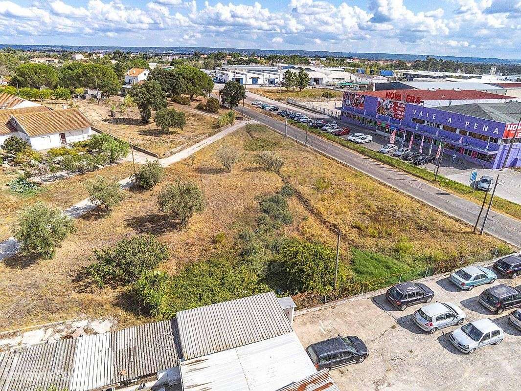 Terreno  para venda - Grande imagem: 2/5