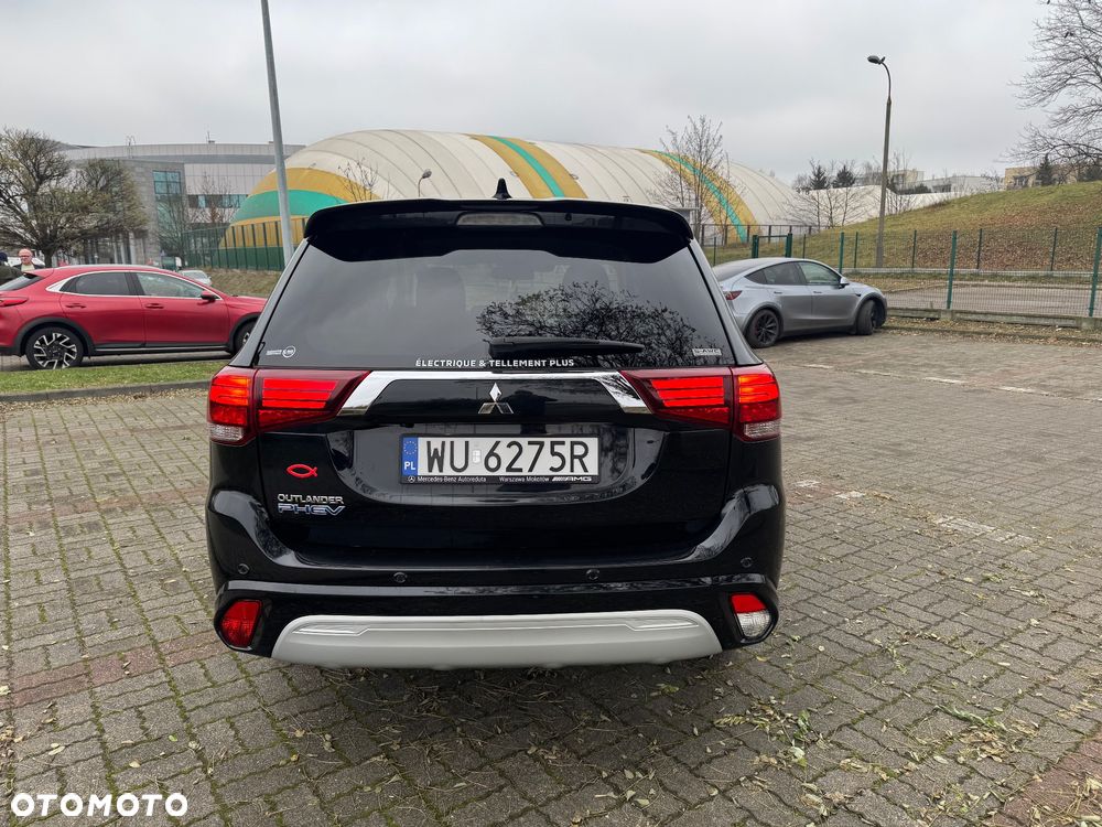 Mitsubishi Outlander - 13