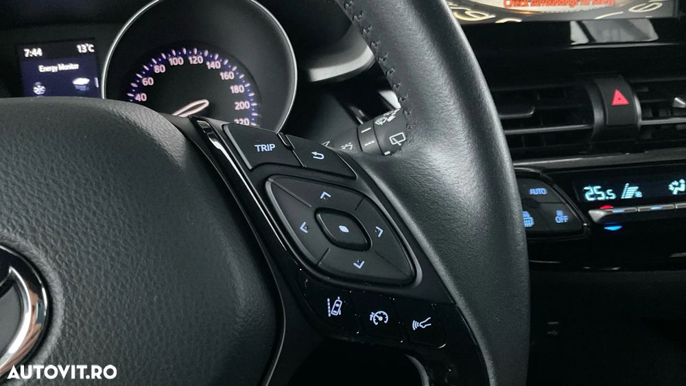 Toyota C-HR 1.8 HSD 122 CP 4x2 CVT Core - 22