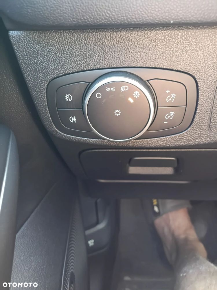 Ford Focus 2.0 EcoBlue ST-Line - 28